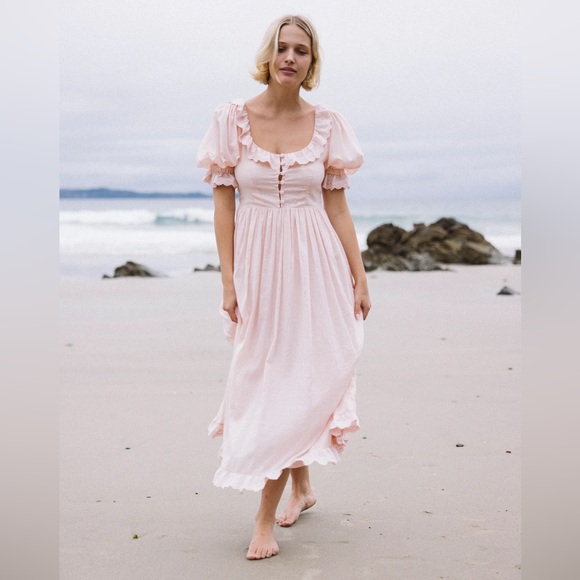 Kara Thoms Audrey Dress with short sleeves in faded pink! Size M! NWT! - Picture 2 of 6